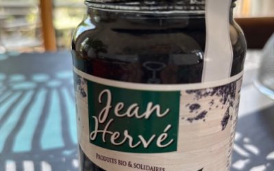 Que faire avec… de la crème de sésame noir ?